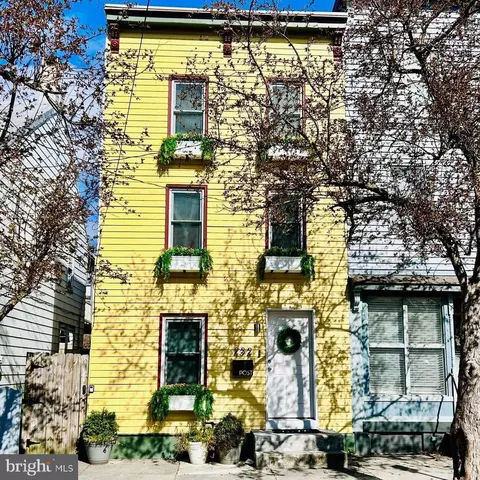 232 Verbeke St, Harrisburg, PA 17102