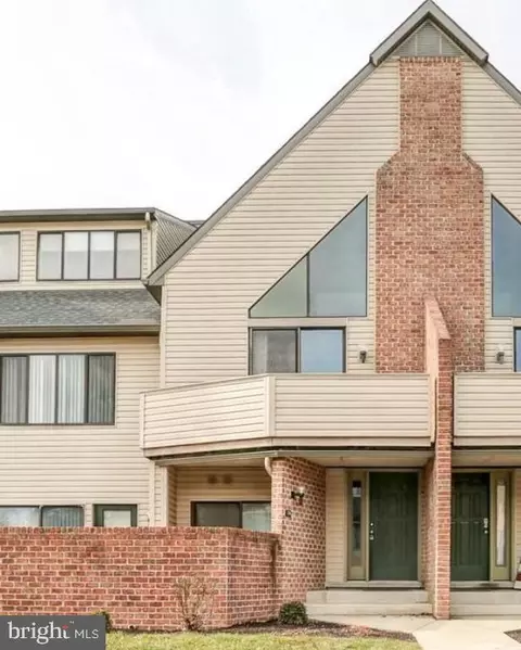 1206 Cherrington Dr, Harrisburg, PA 17110
