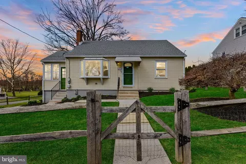 460 Douglas Rd, Hummelstown, PA 17036