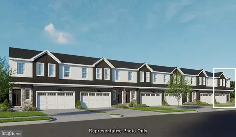 7861 Oak Brook Dr, Harrisburg, PA 17112
