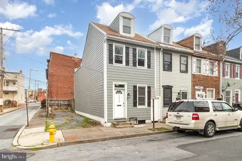 1317 Penn St, Harrisburg, PA 17102