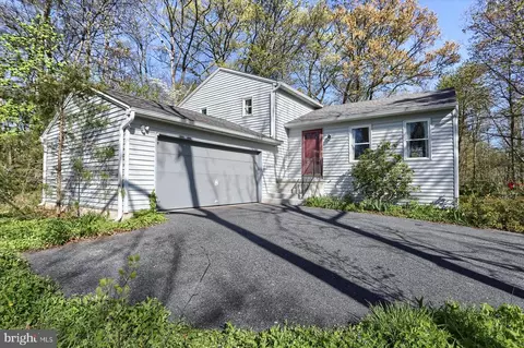 6760 Cornell Rd, Harrisburg, PA 17112