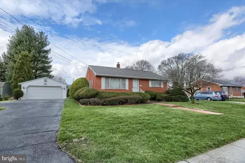 100 Curvin Dr, Harrisburg, PA 17112