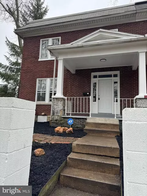 917 N 15th St, Harrisburg, PA 17103