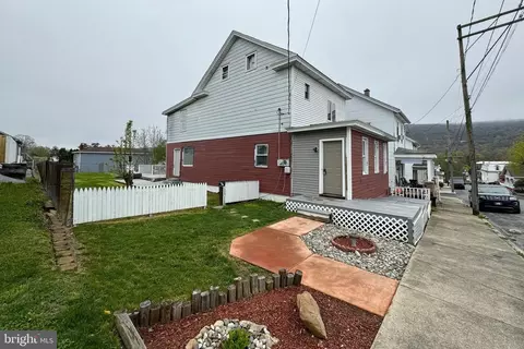 211 Tunnel St, Williamstown, PA 17098