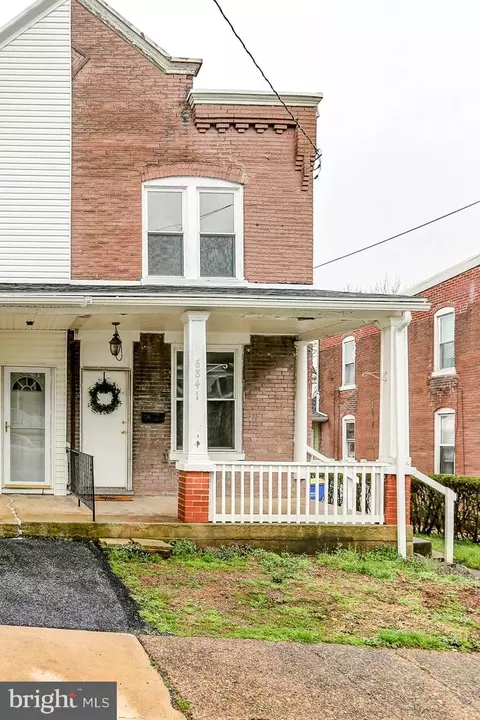 6841 Huntingdon St, Harrisburg, PA 17111