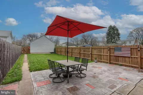 Exterior - 364 E Derry Rd, Hershey, PA 17033 photo 7 of 12