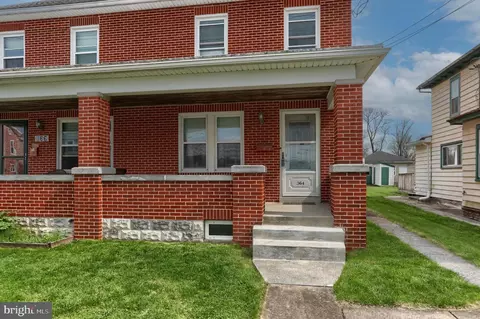 Exterior - 364 E Derry Rd, Hershey, PA 17033 photo 4 of 12