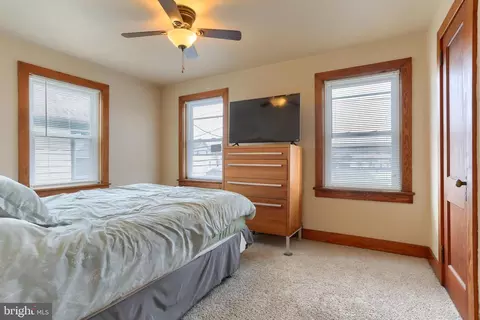 Bedroom - 364 E Derry Rd, Hershey, PA 17033 photo 4 of 6