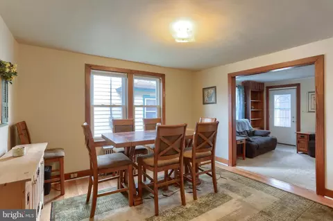 Dining - 364 E Derry Rd, Hershey, PA 17033 photo 3 of 3