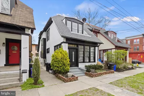 237 Woodbine St, Harrisburg, PA 17110
