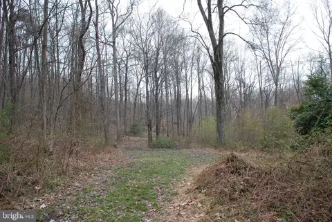 Corner Poplar Ridge Lane & Mountain Rd, Dauphin, PA 17018