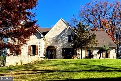 2901 Ionoff Rd, Harrisburg, PA 17110