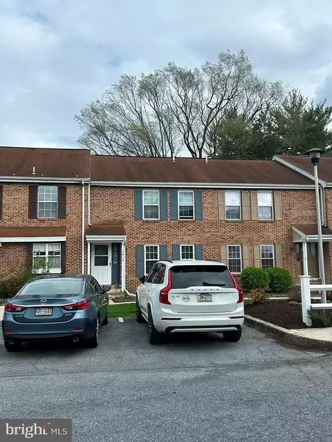 5413 Springtide Dr, Harrisburg, PA 17111