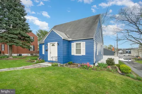 3937 Walnut St, Harrisburg, PA 17109