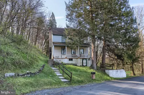845 S Nyes Rd, Hummelstown, PA 17036