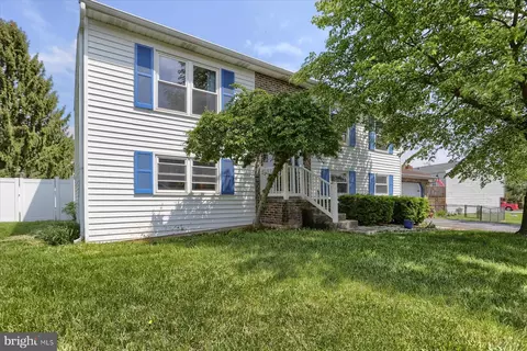 2752 Massachusetts Ct, Harrisburg, PA 17112