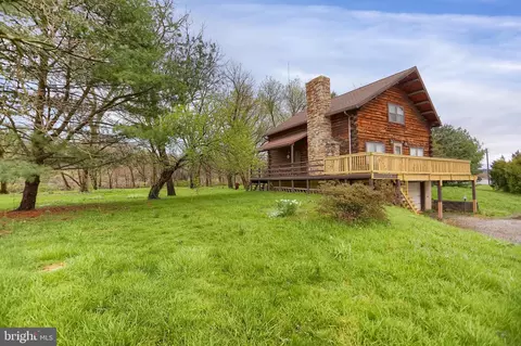 61 Benvenue, Duncannon, PA 17020