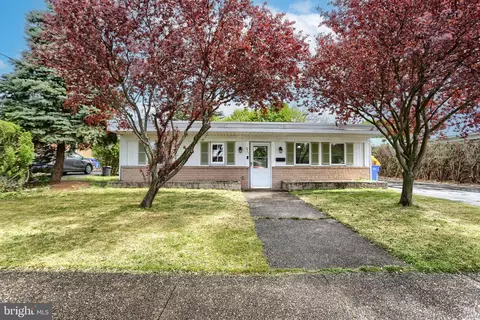 611 N 67th St, Harrisburg, PA 17111