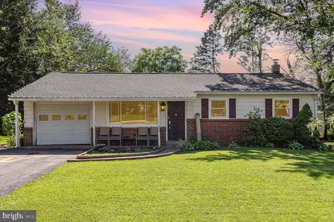 600 Burgundy Rd, Harrisburg, PA 17112