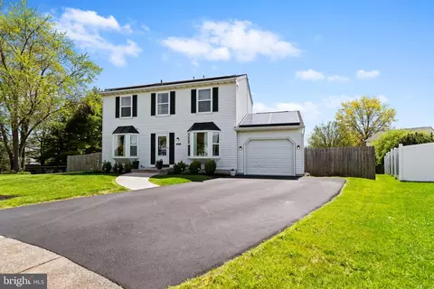 2021 Haddam Neck Ct, Harrisburg, PA 17110