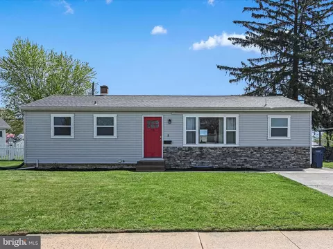 18 Donald Ave, Middletown, PA 17057