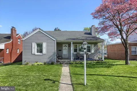 3953 Lexington St, Harrisburg, PA 17109