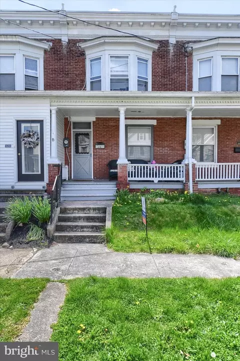 618 Union St, Millersburg, PA 17061