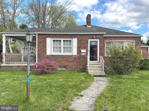3959 Lexington St, Harrisburg, PA 17109
