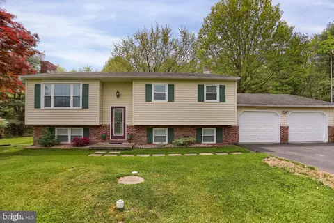 143 Stence Ln, Millersburg, PA 17061