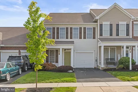 689 Stoverdale Rd, Hummelstown, PA 17036