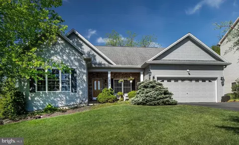 4736 Chatham Way, Harrisburg, PA 17110