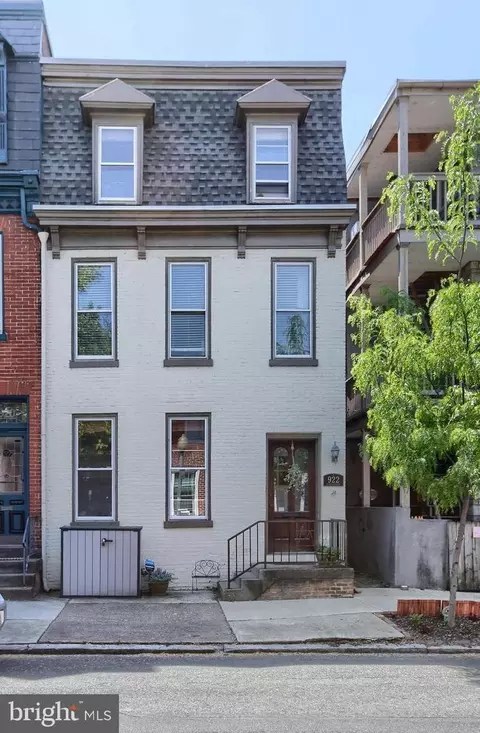 922 Green St, Harrisburg, PA 17102