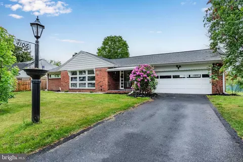 4106 Green Ct, Harrisburg, PA 17110