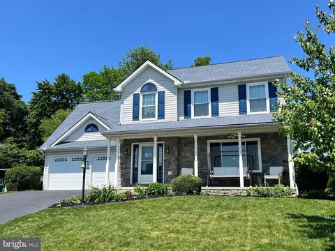 5836 Simsbury Dr, Harrisburg, PA 17111