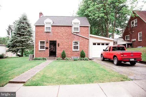 105 Penrose St, Harrisburg, PA 17109