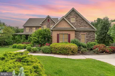 1640 Whitley Dr, Harrisburg, PA 17111