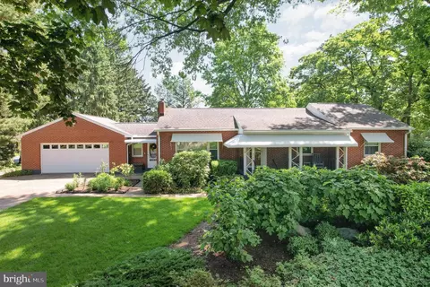 919 Wilhelm Rd, Harrisburg, PA 17111