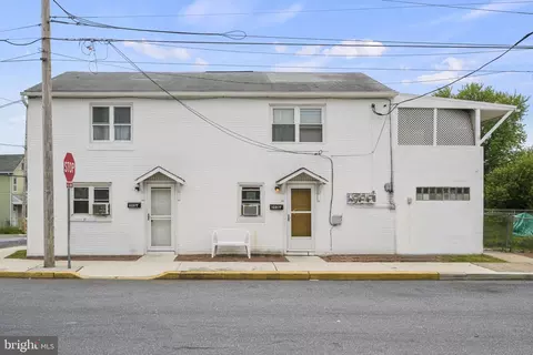 202 S Lawrence St, Middletown, PA 17057