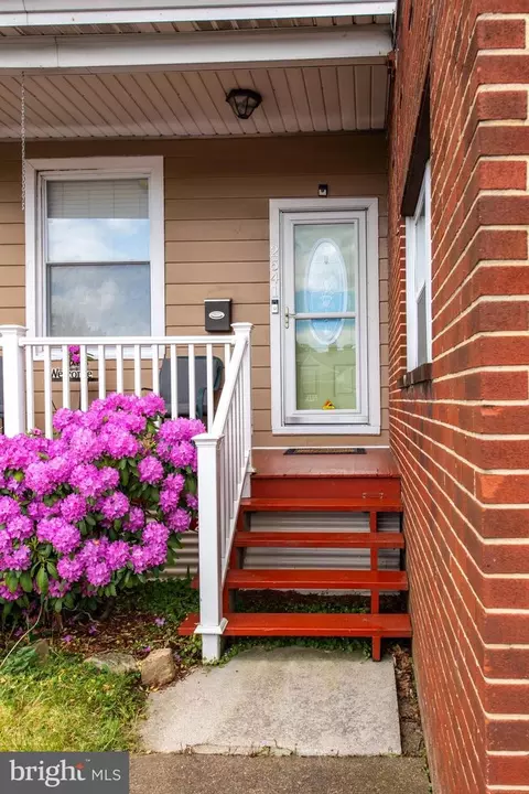 2541 Walnut St, Harrisburg, PA 17103