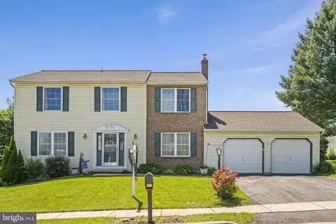 388 Timber Ln, Harrisburg, PA 17112
