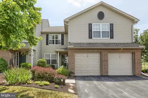 116 Hawk Ct, Hummelstown, PA 17036