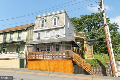 107 S Wood St, Middletown, PA 17057
