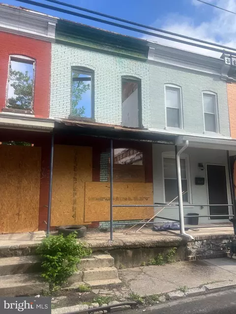 1606 Zarker St, Harrisburg, PA 17104