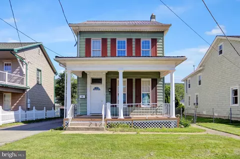 659 N 2nd St, Lykens, PA 17048