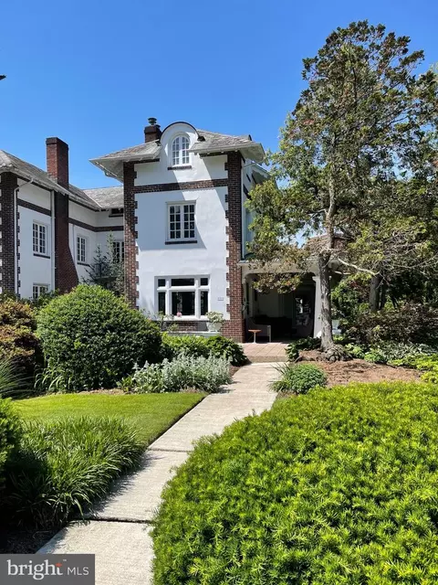 202 Java Ave, Hershey, PA 17033