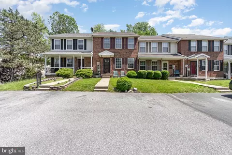 1003 Jefferson Dr, Middletown, PA 17057