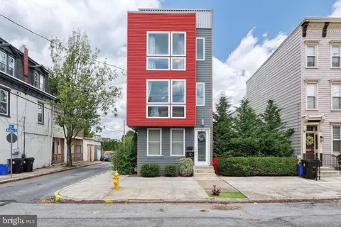220 Peffer St, Harrisburg, PA 17102