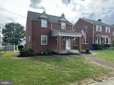 1140 Hudson St, Harrisburg, PA 17104