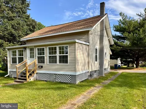 102 Shippen St, Middletown, PA 17057